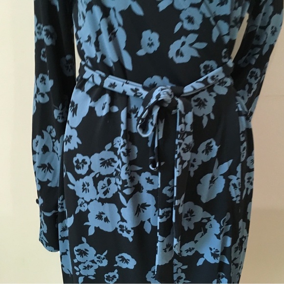 Ann Taylor Women 8 Jersey Wrap Dress Floral Black Grey Stretch Career #456491 - Picture 4 of 8